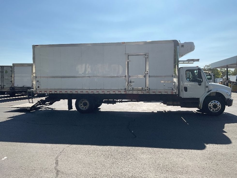 Refrigerated Truck-Light and Medium Duty Trucks-Freightliner-2019-M2-Albany-NY-148,083\n\t\tmiles-$ 53,000 - Image 14