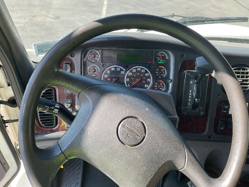 Refrigerated Truck-Light and Medium Duty Trucks-Freightliner-2019-M2-Albany-NY-148,083\n\t\tmiles-$ 53,000 - Image 18