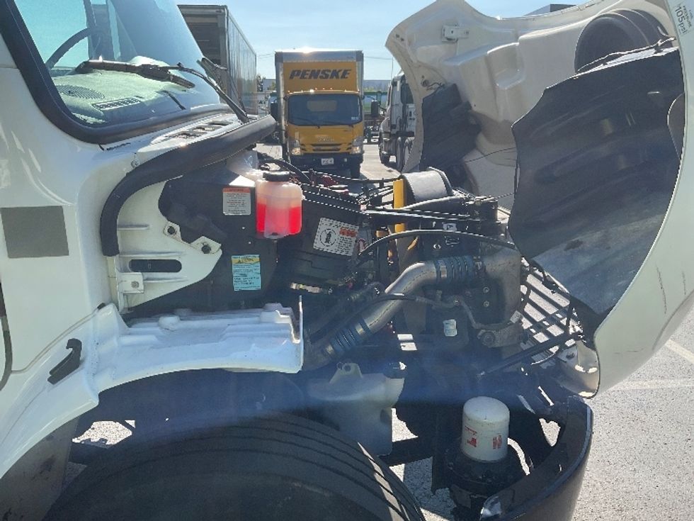 Refrigerated Truck-Light and Medium Duty Trucks-Freightliner-2019-M2-Albany-NY-148,083\n\t\tmiles-$ 53,000 - Image 23