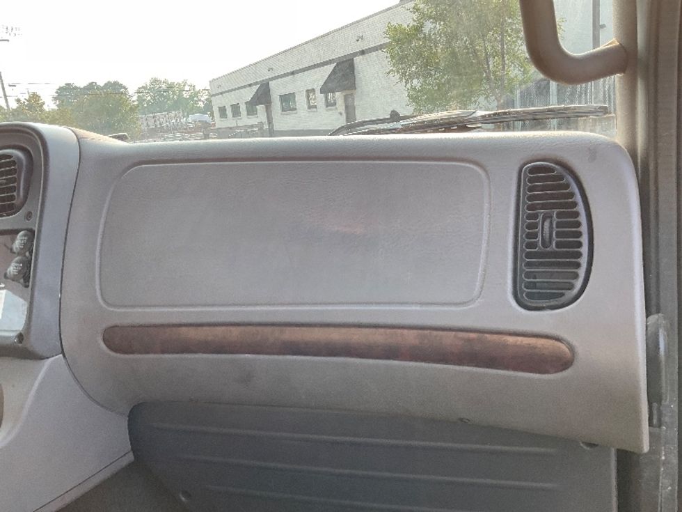 Refrigerated Truck-Light and Medium Duty Trucks-Freightliner-2019-M2-Albany-NY-169,792\n\t\tmiles-$ 53,250 - Image 20