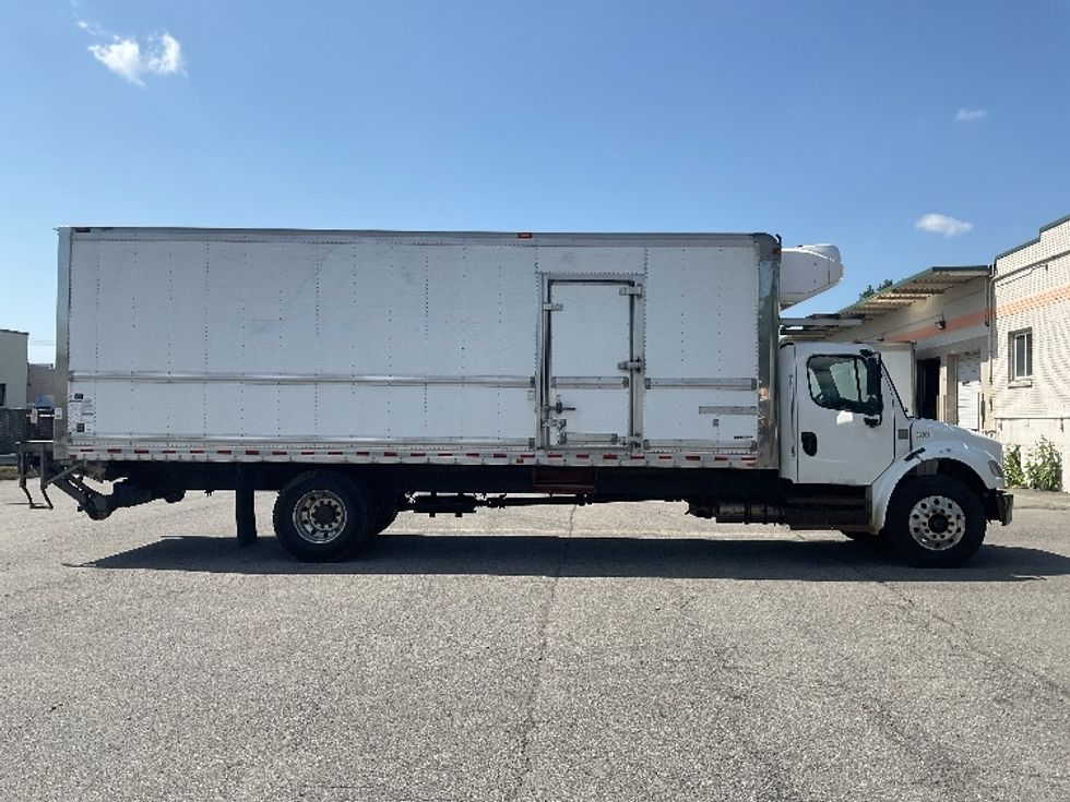 Refrigerated Truck-Light and Medium Duty Trucks-Freightliner-2019-M2-Albany-NY-192,503\n\t\tmiles-$ 51,250 - Image 15
