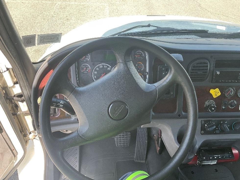 Refrigerated Truck-Light and Medium Duty Trucks-Freightliner-2019-M2-Albany-NY-192,503\n\t\tmiles-$ 51,250 - Image 17