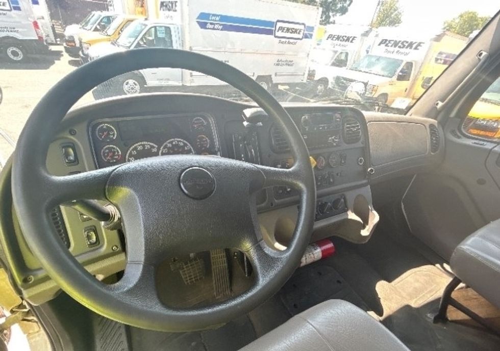 Refrigerated Truck-Light and Medium Duty Trucks-Freightliner-2019-M2-Alexandria-VA-243,874\n\t\tmiles-$ 33,750 - Image 16