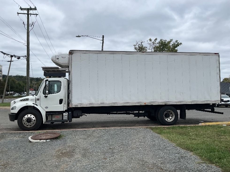 Refrigerated Truck-Light and Medium Duty Trucks-Freightliner-2019-M2-Alexandria-VA-243,874\n\t\tmiles-$ 33,750 - Image 4