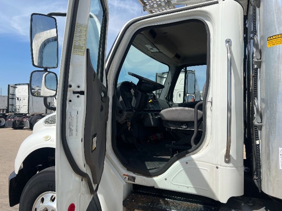 Refrigerated Truck-Light and Medium Duty Trucks-Freightliner-2019-M2-Allen Park-MI-213,234\n\t\tmiles-$ 48,250 - Image 16