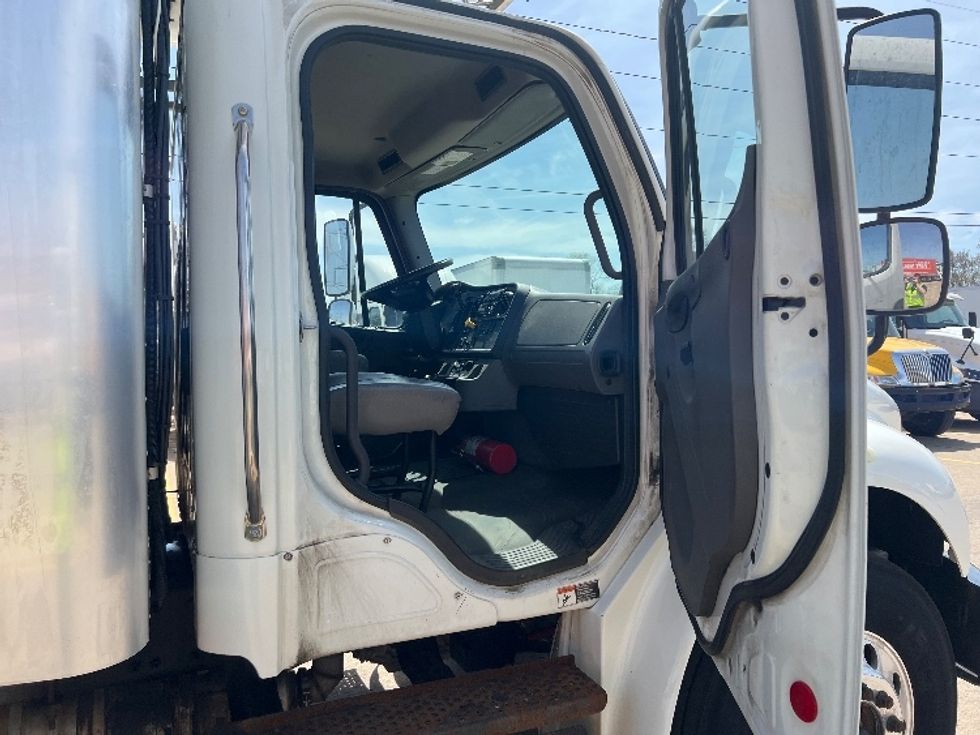 Refrigerated Truck-Light and Medium Duty Trucks-Freightliner-2019-M2-Allen Park-MI-213,234\n\t\tmiles-$ 48,250 - Image 20