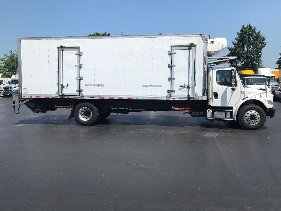 Refrigerated Truck-Light and Medium Duty Trucks-Freightliner-2019-M2-Allentown-PA-430,239\n\t\tmiles-$ 21,500 - Image 15