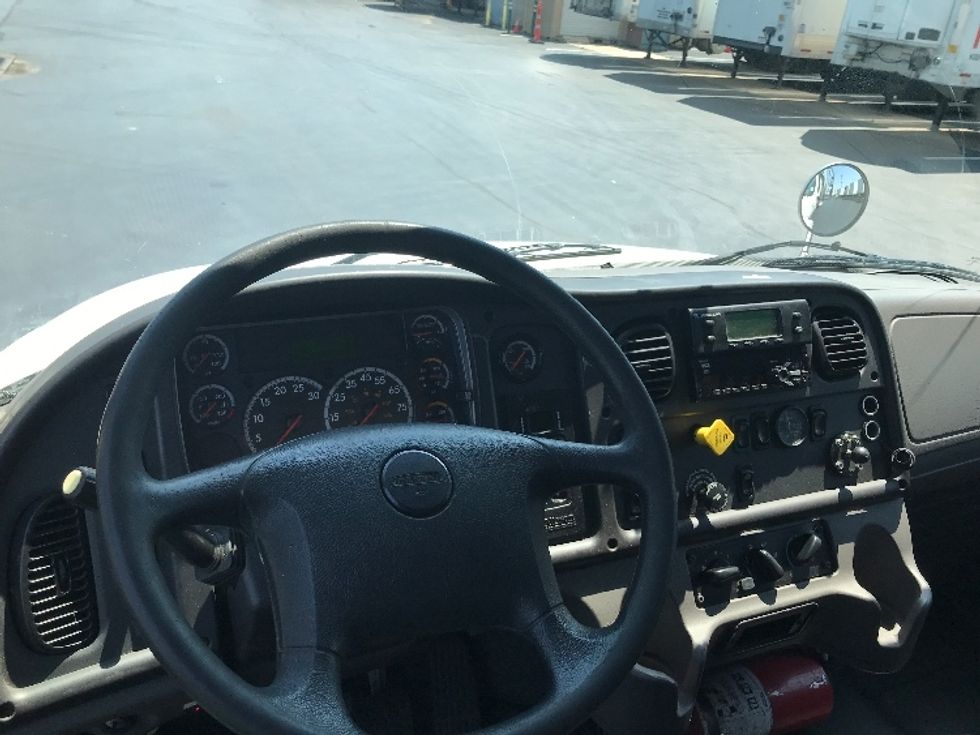 Refrigerated Truck-Light and Medium Duty Trucks-Freightliner-2019-M2-Allentown-PA-430,239\n\t\tmiles-$ 21,500 - Image 18