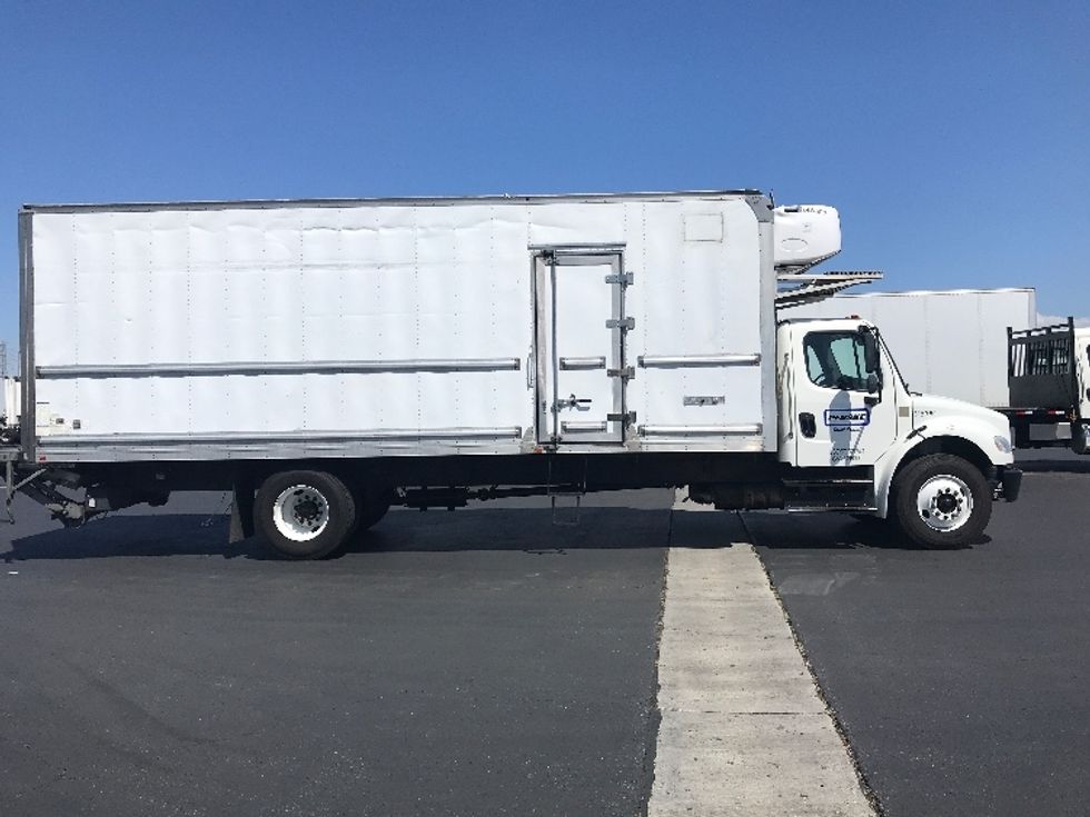 Refrigerated Truck-Light and Medium Duty Trucks-Freightliner-2019-M2-Anaheim-CA-158,289\n\t\tmiles-$ 65,000 - Image 15