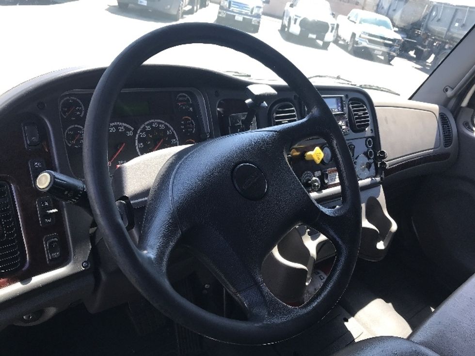 Refrigerated Truck-Light and Medium Duty Trucks-Freightliner-2019-M2-Anaheim-CA-158,289\n\t\tmiles-$ 65,000 - Image 17