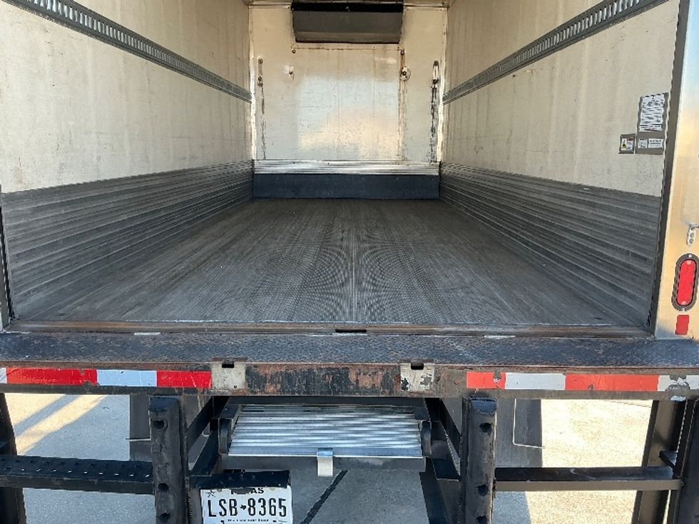 Refrigerated Truck-Light and Medium Duty Trucks-Freightliner-2019-M2-Arlington-TX-219,863\n\t\tmiles-$ 43,000 - Image 10