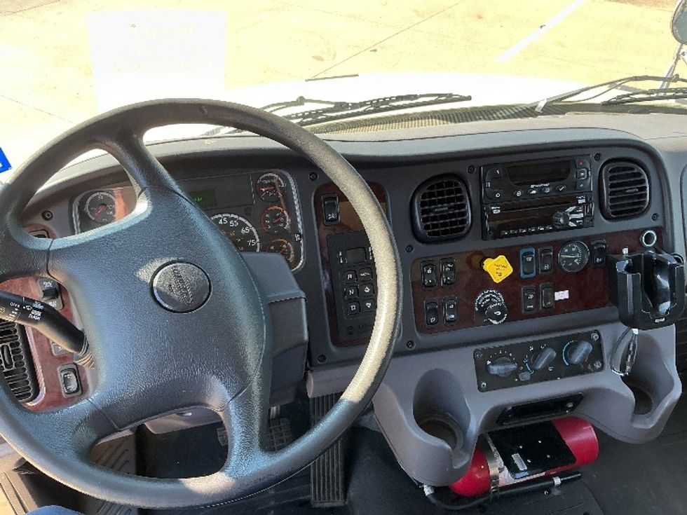 2019 Freightliner M2 106 Medium Duty photo 14