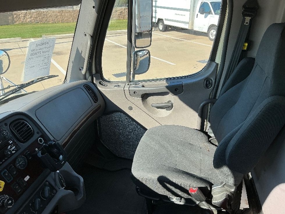 2019 Freightliner M2 106 Medium Duty photo 15