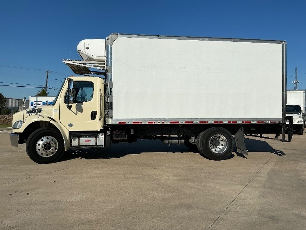 2019 Freightliner M2 106 Medium Duty photo 4