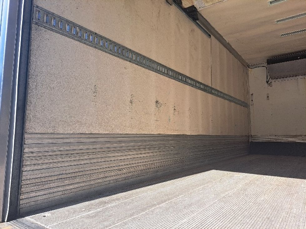 Refrigerated Truck-Light and Medium Duty Trucks-Freightliner-2019-M2-Atlanta-GA-117,456\n\t\tmiles-$ 57,750 - Image 10