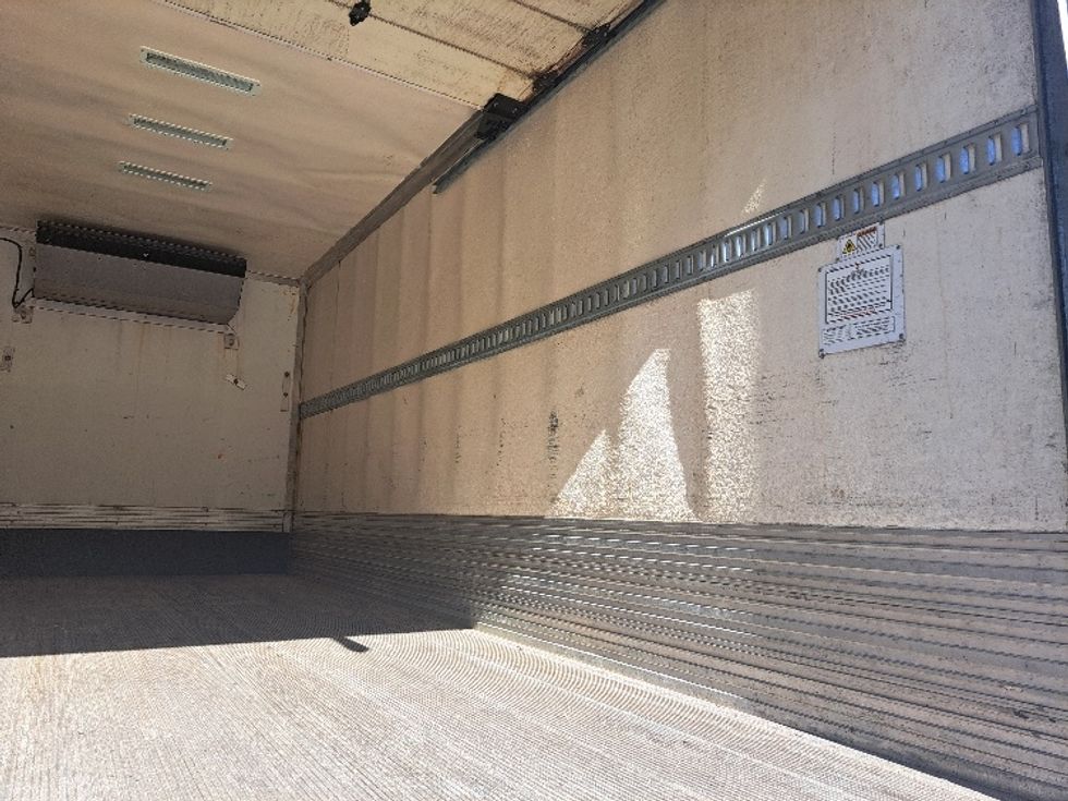 Refrigerated Truck-Light and Medium Duty Trucks-Freightliner-2019-M2-Atlanta-GA-117,456\n\t\tmiles-$ 57,750 - Image 11