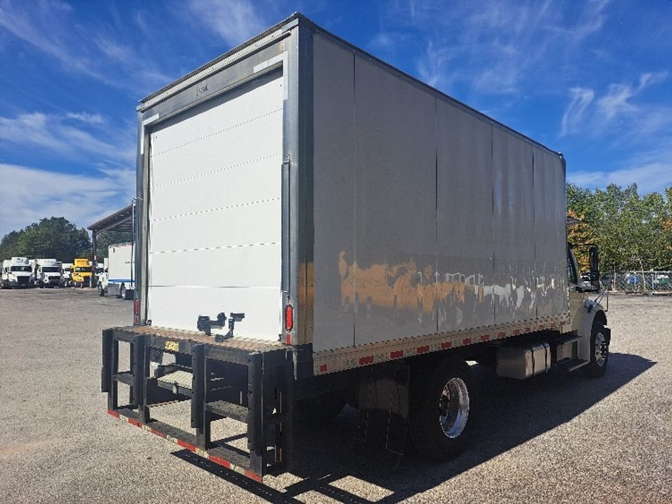 Refrigerated Truck-Light and Medium Duty Trucks-Freightliner-2019-M2-Atlanta-GA-117,456\n\t\tmiles-$ 57,750 - Image 12