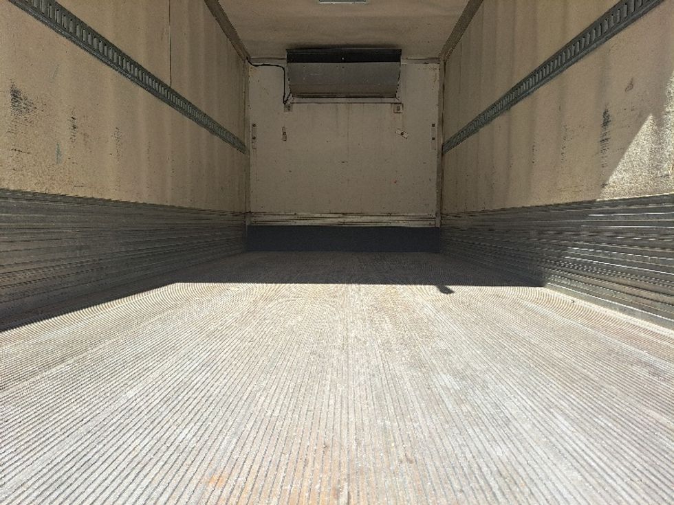 Refrigerated Truck-Light and Medium Duty Trucks-Freightliner-2019-M2-Atlanta-GA-117,456\n\t\tmiles-$ 57,750 - Image 9