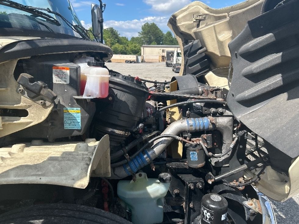 Refrigerated Truck-Light and Medium Duty Trucks-Freightliner-2019-M2-Atlanta-GA-127,263\n\t\tmiles-$ 56,000 - Image 22