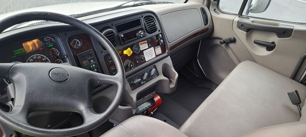 Refrigerated Truck-Light and Medium Duty Trucks-Freightliner-2019-M2-Atlanta-GA-143,843\n\t\tmiles-$ 60,250 - Image 18