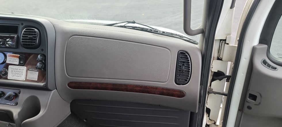 Refrigerated Truck-Light and Medium Duty Trucks-Freightliner-2019-M2-Atlanta-GA-143,843\n\t\tmiles-$ 60,250 - Image 21