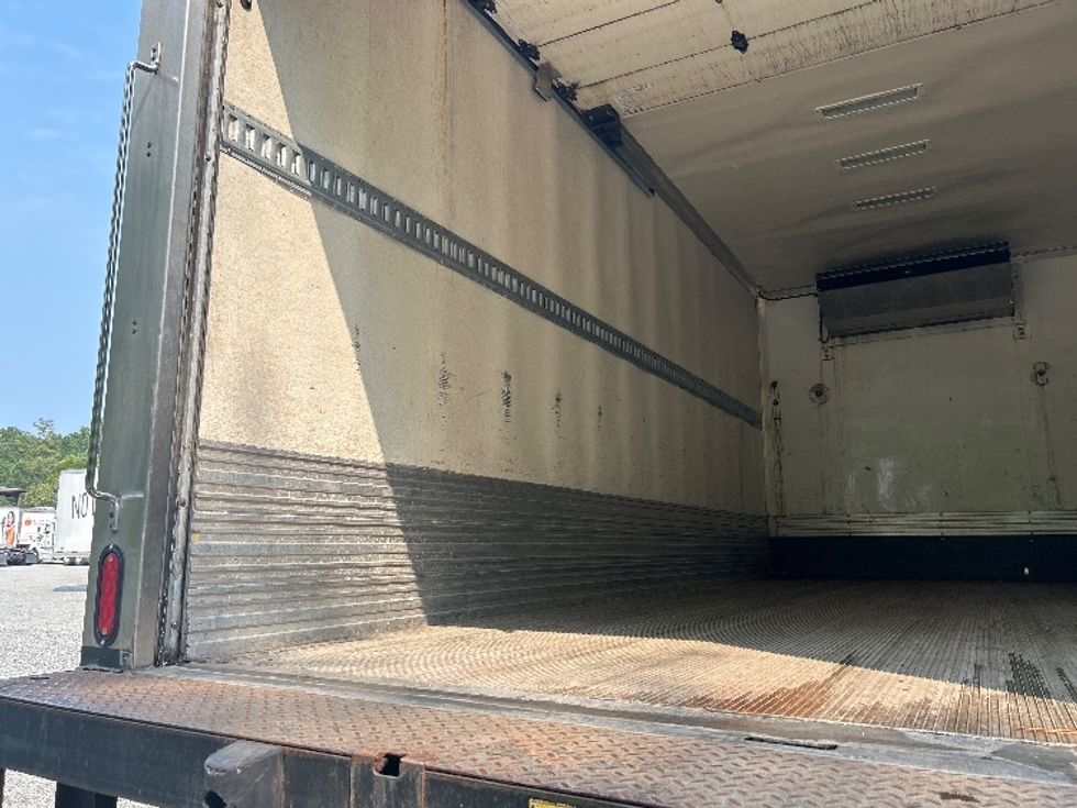 Refrigerated Truck-Light and Medium Duty Trucks-Freightliner-2019-M2-Atlanta-GA-183,677\n\t\tmiles-$ 47,500 - Image 10