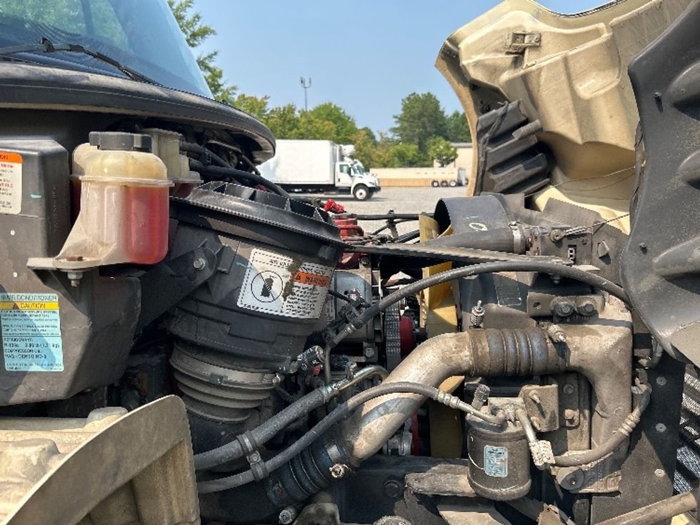 Refrigerated Truck-Light and Medium Duty Trucks-Freightliner-2019-M2-Atlanta-GA-183,677\n\t\tmiles-$ 47,500 - Image 22