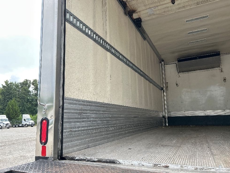 Refrigerated Truck-Light and Medium Duty Trucks-Freightliner-2019-M2-Atlanta-GA-202,233\n\t\tmiles-$ 40,000 - Image 10