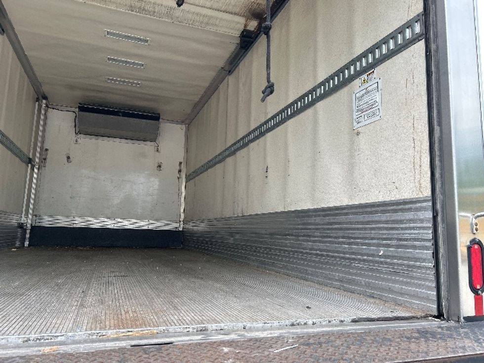Refrigerated Truck-Light and Medium Duty Trucks-Freightliner-2019-M2-Atlanta-GA-202,233\n\t\tmiles-$ 40,000 - Image 11
