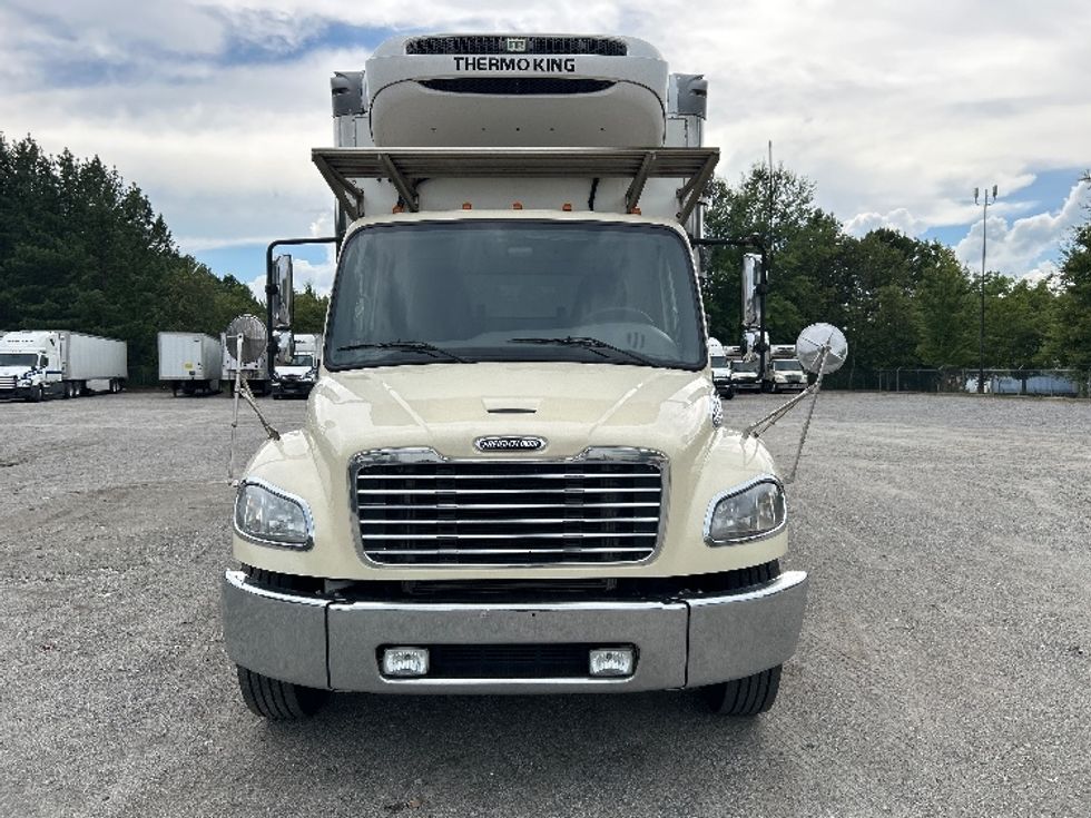 Refrigerated Truck-Light and Medium Duty Trucks-Freightliner-2019-M2-Atlanta-GA-202,233\n\t\tmiles-$ 40,000 - Image 2