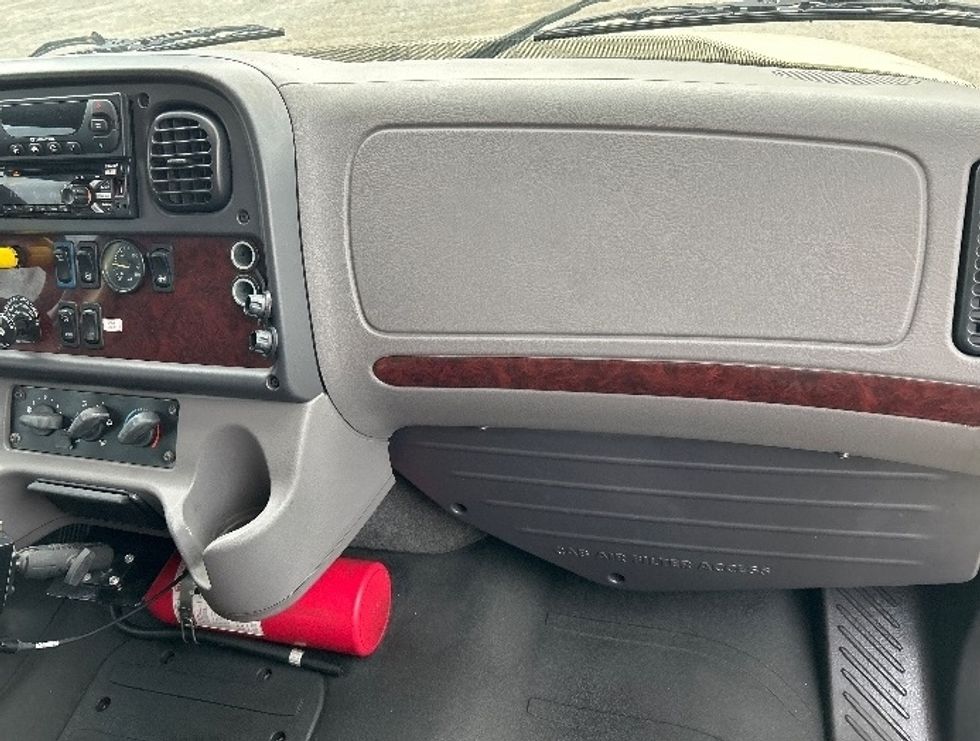 Refrigerated Truck-Light and Medium Duty Trucks-Freightliner-2019-M2-Atlanta-GA-202,233\n\t\tmiles-$ 40,000 - Image 20
