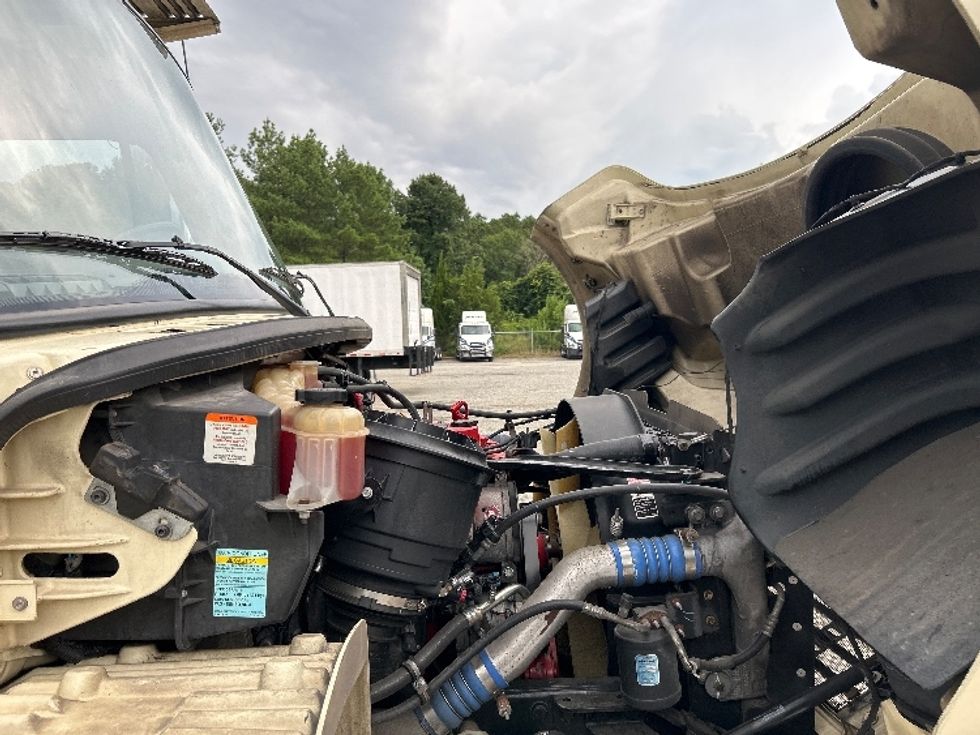 Refrigerated Truck-Light and Medium Duty Trucks-Freightliner-2019-M2-Atlanta-GA-202,233\n\t\tmiles-$ 40,000 - Image 22