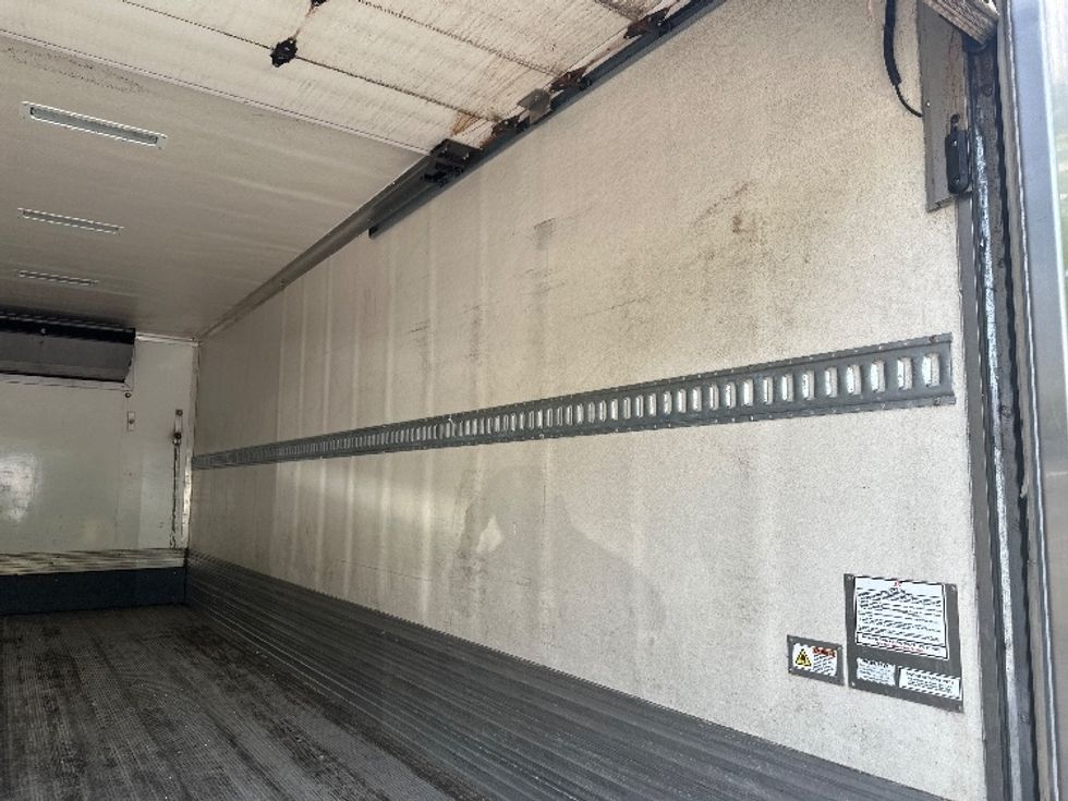 Refrigerated Truck-Light and Medium Duty Trucks-Freightliner-2019-M2-Atlanta-GA-237,453\n\t\tmiles-$ 42,750 - Image 12