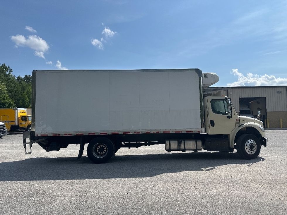 2019 Freightliner M2 106 Medium Duty photo 12