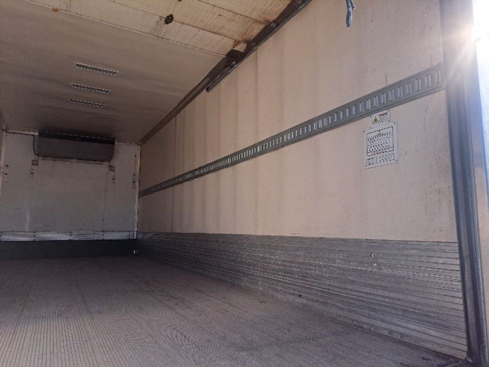 Refrigerated Truck-Light and Medium Duty Trucks-Freightliner-2019-M2-Atlanta-GA-258,270\n\t\tmiles-$ 34,500 - Image 11