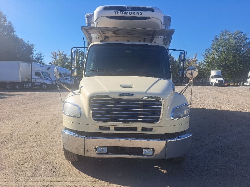 Refrigerated Truck-Light and Medium Duty Trucks-Freightliner-2019-M2-Atlanta-GA-258,270\n\t\tmiles-$ 34,500 - Image 2