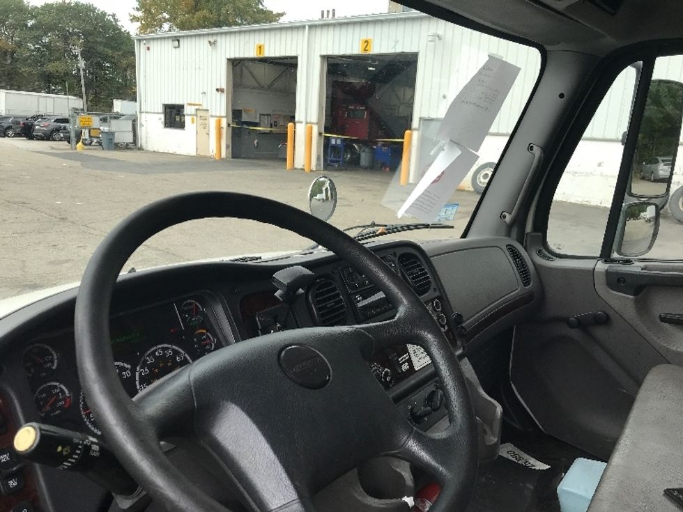 Refrigerated Truck-Light and Medium Duty Trucks-Freightliner-2019-M2-Auburn-MA-245,211\n\t\tmiles-$ 45,750 - Image 17