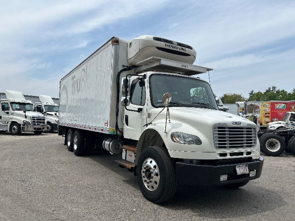 Refrigerated Truck-Light and Medium Duty Trucks-Freightliner-2019-M2-Auburn-MA-261,163\n\t\tmiles-$ 48,500 - Image 1