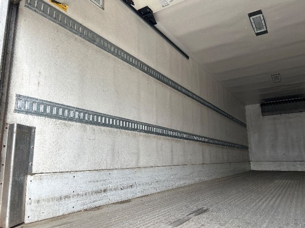 Refrigerated Truck-Light and Medium Duty Trucks-Freightliner-2019-M2-Auburn-MA-261,163\n\t\tmiles-$ 48,500 - Image 11