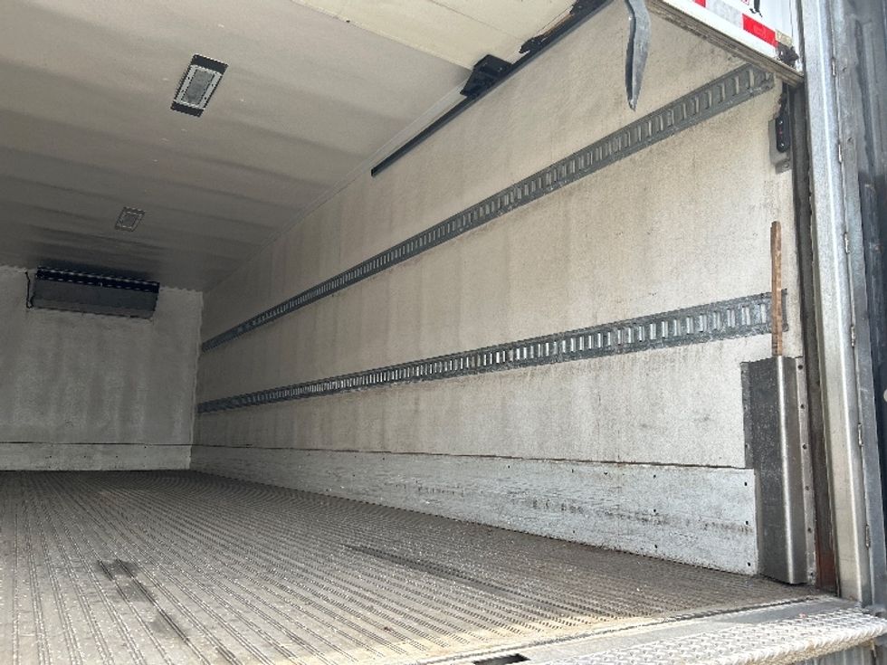 Refrigerated Truck-Light and Medium Duty Trucks-Freightliner-2019-M2-Auburn-MA-261,163\n\t\tmiles-$ 48,500 - Image 12
