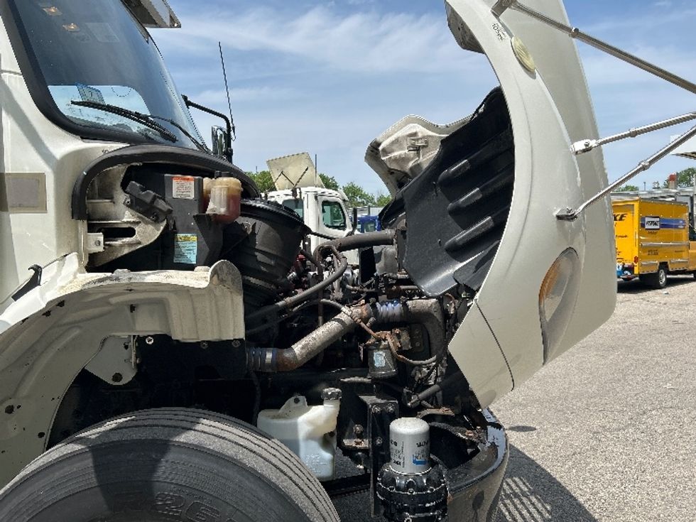 Refrigerated Truck-Light and Medium Duty Trucks-Freightliner-2019-M2-Auburn-MA-261,163\n\t\tmiles-$ 48,500 - Image 23