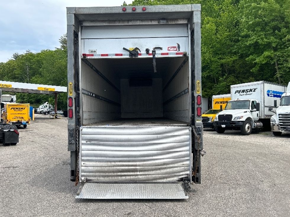 Refrigerated Truck-Light and Medium Duty Trucks-Freightliner-2019-M2-Auburn-MA-261,163\n\t\tmiles-$ 48,500 - Image 8