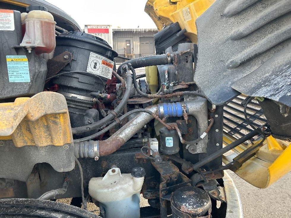 Refrigerated Truck-Light and Medium Duty Trucks-Freightliner-2019-M2-Auburn-ME-256,550\n\t\tmiles-$ 29,000 - Image 22