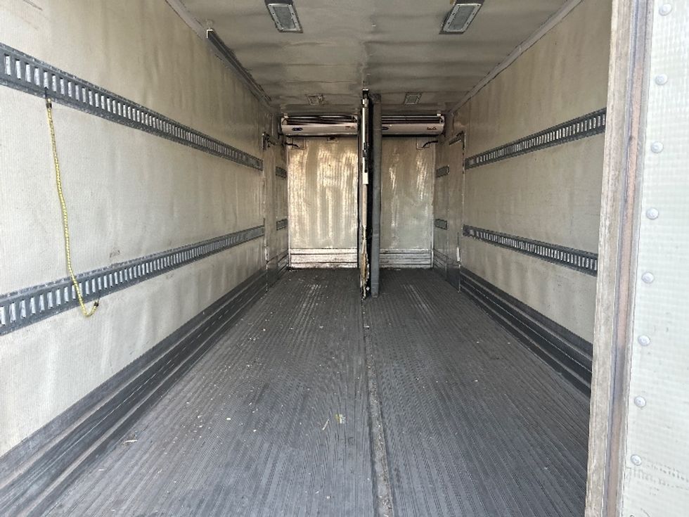 Refrigerated Truck-Light and Medium Duty Trucks-Freightliner-2019-M2-Auburn-ME-256,550\n\t\tmiles-$ 29,000 - Image 9