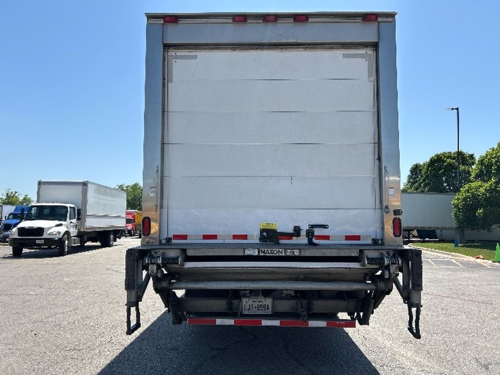Refrigerated Truck-Light and Medium Duty Trucks-Freightliner-2019-M2-Austin-TX-227,297\n\t\tmiles-$ 54,250 - Image 7