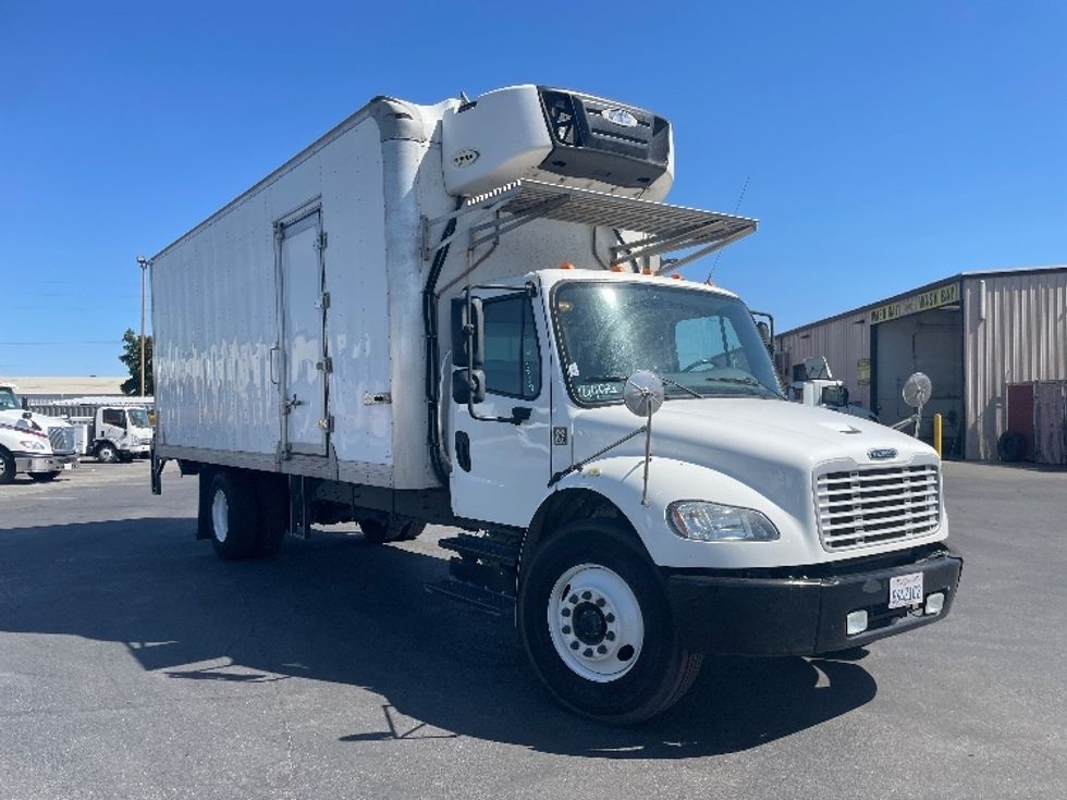 Refrigerated Truck-Light and Medium Duty Trucks-Freightliner-2019-M2-Bakersfield-CA-194,064\n\t\tmiles-$ 56,500 - Image 1