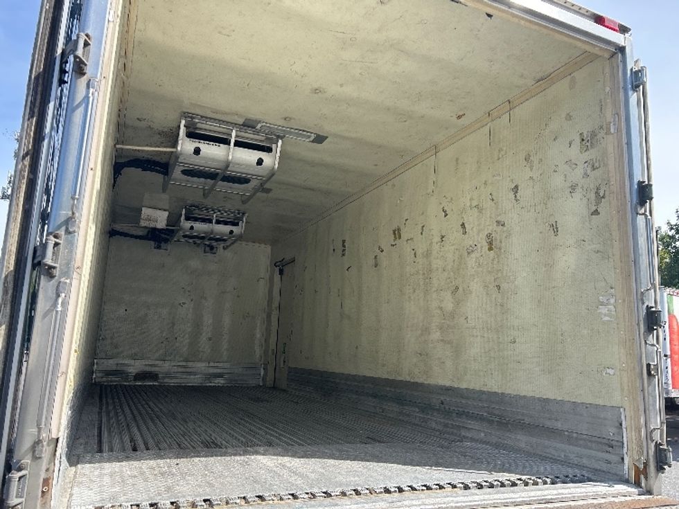 Refrigerated Truck-Light and Medium Duty Trucks-Freightliner-2019-M2-Belcamp-MD-237,902\n\t\tmiles-$ 41,500 - Image 12