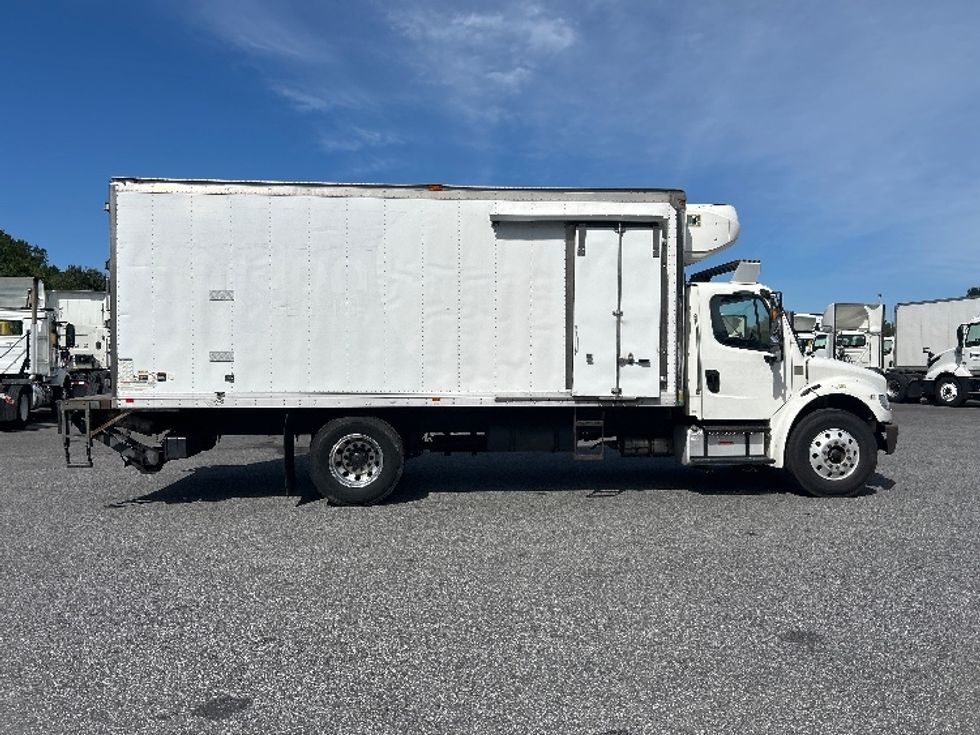 Refrigerated Truck-Light and Medium Duty Trucks-Freightliner-2019-M2-Belcamp-MD-237,902\n\t\tmiles-$ 41,500 - Image 15