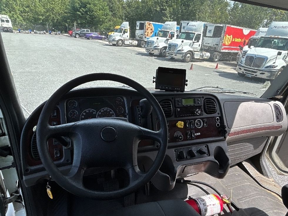 Refrigerated Truck-Light and Medium Duty Trucks-Freightliner-2019-M2-Belcamp-MD-237,902\n\t\tmiles-$ 41,500 - Image 18