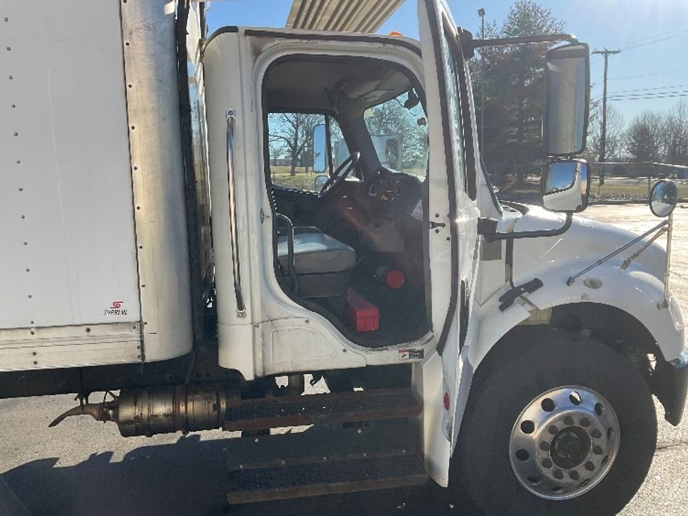 Refrigerated Truck-Light and Medium Duty Trucks-Freightliner-2019-M2-Bethlehem-PA-312,319\n\t\tmiles-$ 39,750 - Image 20
